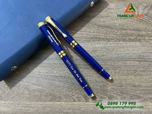 Bút Ký Kim Loại Nắp Màu Xanh - Khắc Tên Làm Quà Tặng Nhân Viên