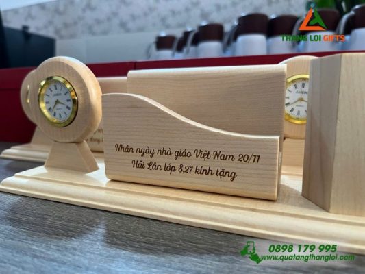 Đồng Hồ Gỗ Để Bàn – Khắc Logo Làm Quà Tặng Thầy Cô Giáo