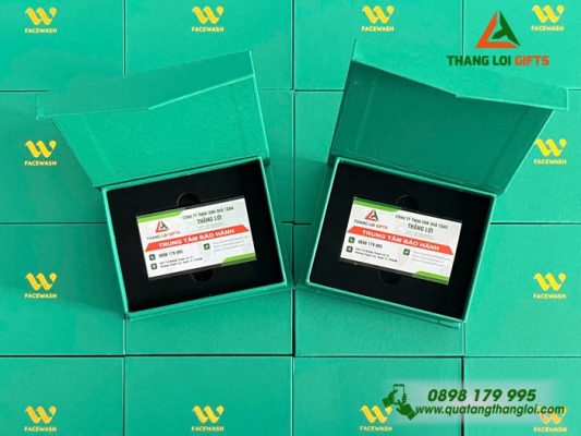 Hộp Giấy Đựng Thẻ Card – Ép Kim Logo Thương Hiệu W FACEWASH