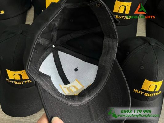 Nón Vải Kaki Màu Đen – Thêu Logo HUY BUT FILM