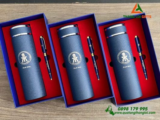 Set Quà Tặng (Bình+Bút) - In Khắc Logo Trường THCS&THPT Trần Đại Nghĩa