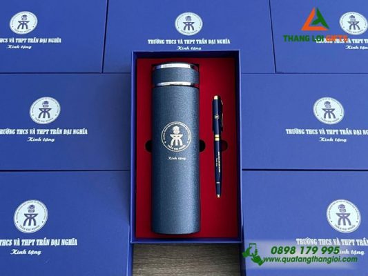 Set Quà Tặng (Bình+Bút) - In Khắc Logo Trường THCS&THPT Trần Đại Nghĩa