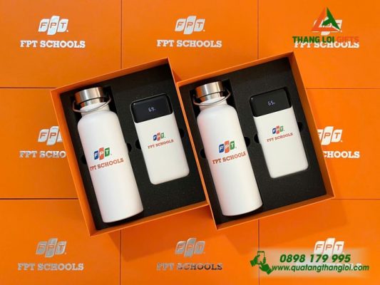 Combo Quà Tặng (Bình+Pin Sạc) - In Khắc Logo Trường FPT SCHOOLS