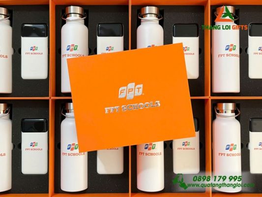 Combo Quà Tặng (Bình+Pin Sạc) - In Khắc Logo Trường FPT SCHOOLS