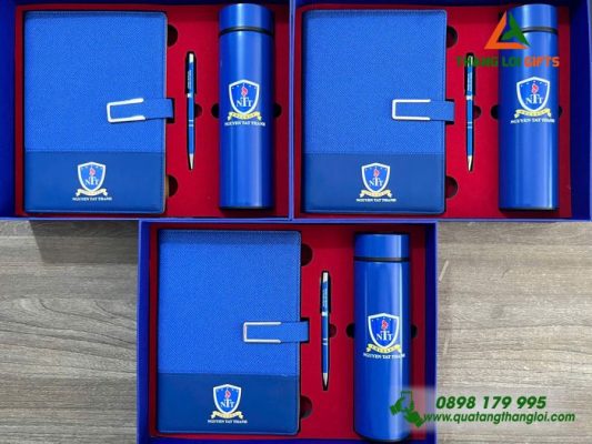 Bộ Quà Tặng (Sổ+Bình+Bút) - In Khắc Logo Đại Học Nguyễn Tất Thành