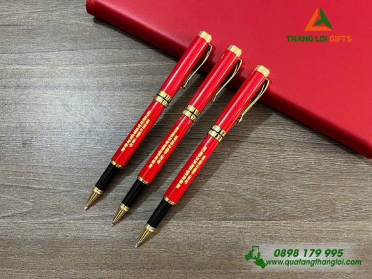 Bút Ký Kim Loại Màu Đỏ - Khắc Logo Đại Hội Đảng Bộ Vĩnh Linh