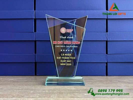 Cúp Pha Lê - In Logo Doanh nghiệp CENTRE POINT