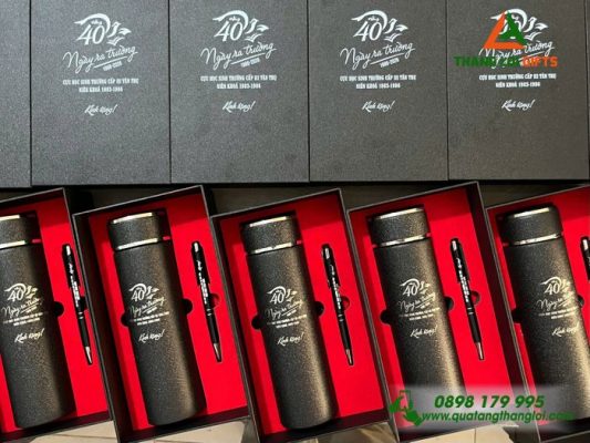 Set Quà Tặng (Bình+Bút) - In Khắc Logo 40 Năm Trường Cấp III Tân Trụ