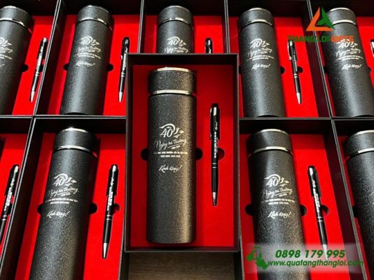 Set Quà Tặng (Bình+Bút) - In Khắc Logo 40 Năm Trường Cấp III Tân Trụ