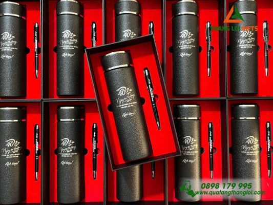 Set Quà Tặng (Bình+Bút) - In Khắc Logo 40 Năm Trường Cấp III Tân Trụ