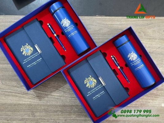 Giftset (Sổ+Bình+Bút) Màu Xanh - In Khắc Logo THE LEARNING PLACE