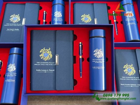 Giftset (Sổ+Bình+Bút) Màu Xanh - In Khắc Logo THE LEARNING PLACE