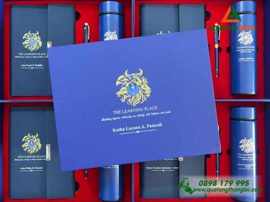 Giftset (Sổ+Bình+Bút) Màu Xanh - In Khắc Logo THE LEARNING PLACE