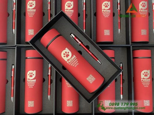 Bộ Quà Tặng (Bình+Bút) In Khắc Logo Doanh Nghiệp PETLAND