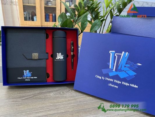 Giftset (Sổ+Bình+Bút) In Khắc Logo Công Ty TNHH Thiện Thiện Nhân