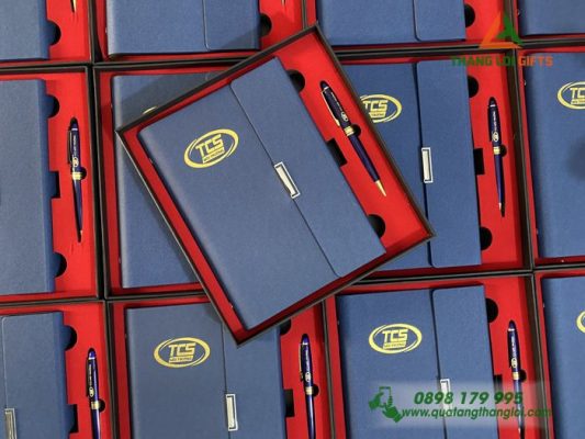 Combo Quà Tặng (Sổ+Bút) In Khắc Logo Doanh Nghiệp TCS