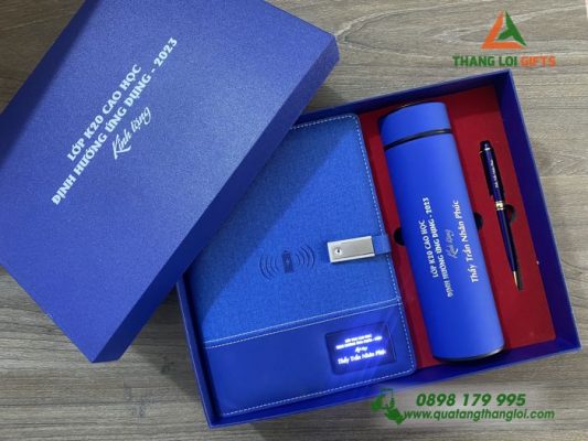 Giftset (Sổ Đa Năng+Bình+Bút) In Khắc Tên Lớp K20 Cao Học