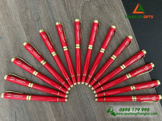 Bút Ký Kim Loại Nắp Màu Đỏ Khắc Logo Làm Qùa Tặng Doanh Nghiệp