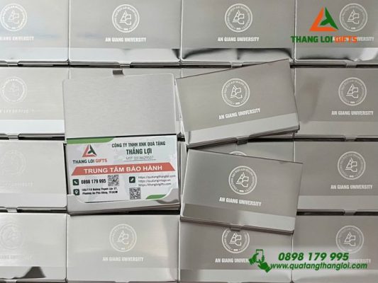 Hộp Đựng Namecard Kim Loại - Khắc Logo Trường Đại Học An Giang