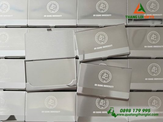 Hộp Đựng Namecard Kim Loại - Khắc Logo Trường Đại Học An Giang