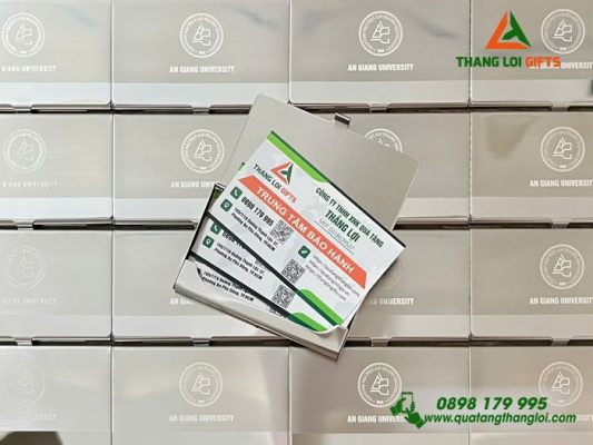 Hộp Đựng Namecard Kim Loại - Khắc Logo Trường Đại Học An Giang