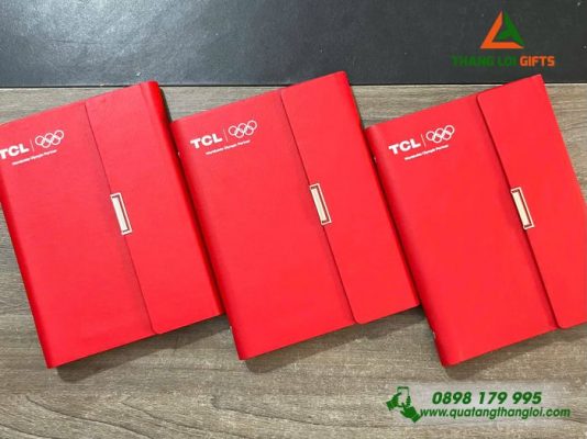 Sổ Da Bìa Còng Gập 3 Màu Đỏ In Logo Doanh Nghiệp TCL