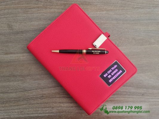 Sổ Sạc Đa Năng 4in1 Màu Đỏ Khắc Tên Riêng Làm Quà Tặng