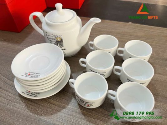 Bộ Ấm Trà In Logo Sỹ Điền Hotel Làm Quà Tặng Cao Cấp