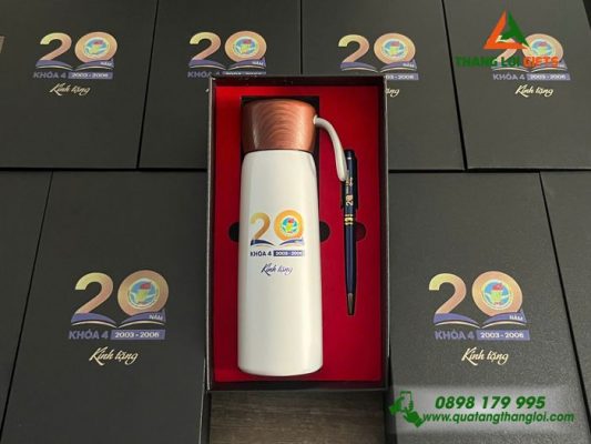 Bộ Quà Tặng (Bình+Bút) In Khắc Logo Kỷ Niệm 20 Năm Trường THPT Hà Huy Tập 