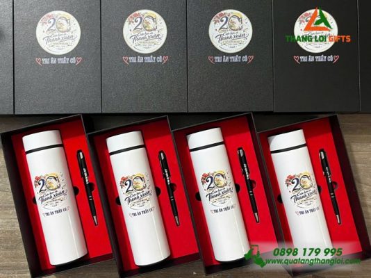 Set Quà Tặng (Bình+Bút) In Khắc Kỷ Niệm 20 Năm Trường THPT Nguyễn Hữu Huân