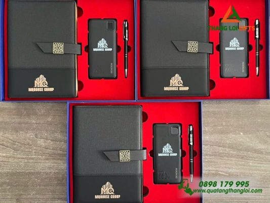 Bộ quà tặng (Sổ+ Pin+ Bút) Màu Đen In Logo Doanh Nghiệp MQHOUSE Group