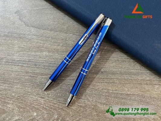 Bút Bi Kim Loại Màu Xanh Khắc Tên Làm Quà Tặng