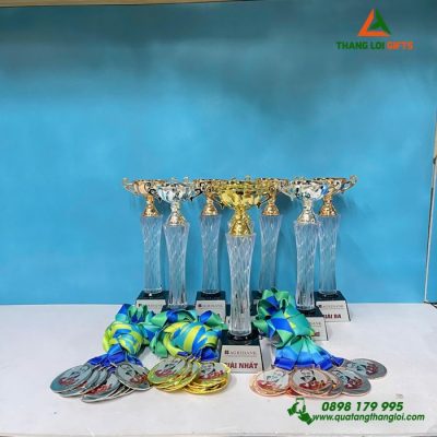 Cúp Pha Lê Vinh Danh Cao Cấp In Theo Yêu Cầu