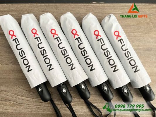 Ô Dù Cầm Tay Gấp 3 Màu Trắng In Logo Thương Hiệu FUSION