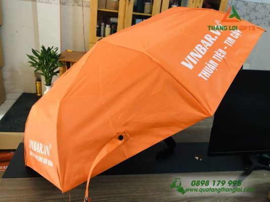 Ô Dù Cầm Tay Màu Cam In Logo Doanh Nghiệp VINBAR.VN