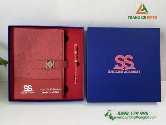 Bộ Quà Tặng Sổ+Bút In Khắc Logo Học Viện Anh Ngữ SS English Academy
