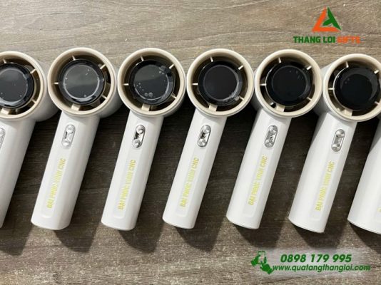 Quạt Cầm Tay Mini Màu Trắng Kem In Logo Đại Phúc Vinh CNC
