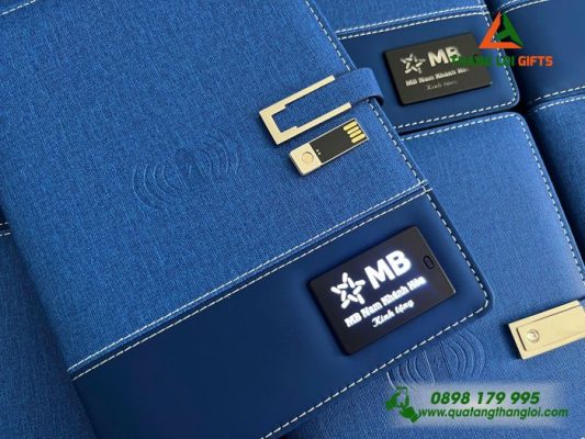 Sổ Sạc Công Nghê 4in1 8.000mAh Khắc Logo Ngân Hàng MB Bank