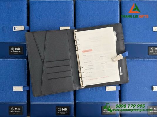 Sổ Sạc Công Nghê 4in1 8.000mAh Khắc Logo Ngân Hàng MB Bank