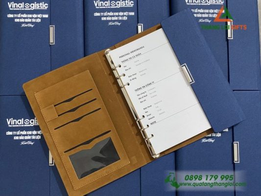 Sổ Da Bìa Còng Gập 3 Màu Xanh In Logo Doanh Nghiệp Vina Logistics