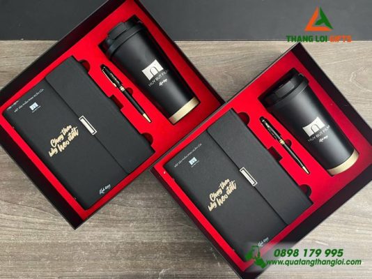 Giftset (Sổ+Ly+Bút) Màu Đen In Khắc Logo HUY BUT FILM Làm Quà Tặng