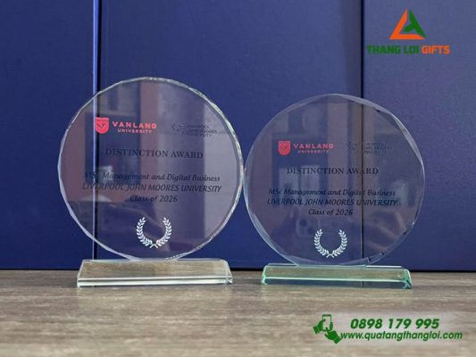 Cup Pha Lê Tròn In Logo Trường Đại Học Văn Lang