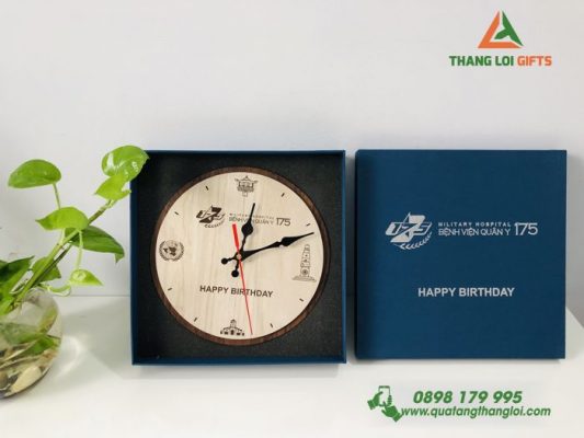 Đồng Hồ Gỗ In Logo Bệnh Viện Quân Y 175 Làm Quà Tặng Sinh Nhật