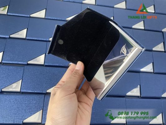 Hộp Đựng Namecard In Logo Doanh Nghiệp Triệu Thái Sơn
