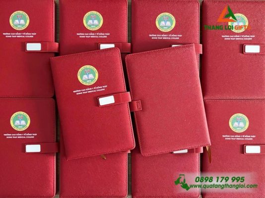 Sổ Tay Dán Gáy Màu Đỏ In Logo Trường Cao Đẳng Y Tế Đồng Tháp