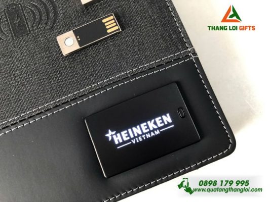 Sổ Sạc Đa Năng 4in1 Màu Đen 8.000mAh Khắc Nội Dung Theo Yêu Cầu