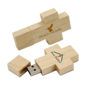 UGT 08 - USB vỏ gỗ Thánh Gia in logo