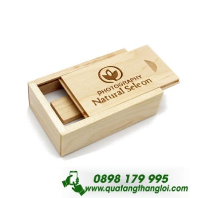 UHT 02 - Hộp đựng USB gỗ trượt in ấn logo quà tặng khách hàng