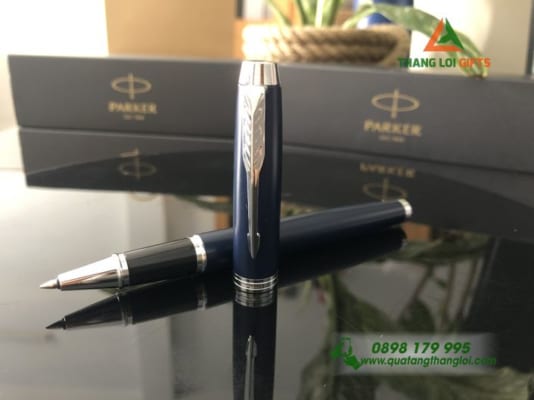 Bút kim loại cao cấp Parker - Màu xanh khoen bạc - Khắc tên theo yêu cầu