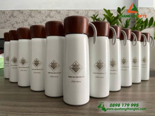 Bình Giữ Nhiệt Nắp Vân Gỗ Nâu Khắc Logo Trường LDC Làm Qùa Tặng Khen Thưởng